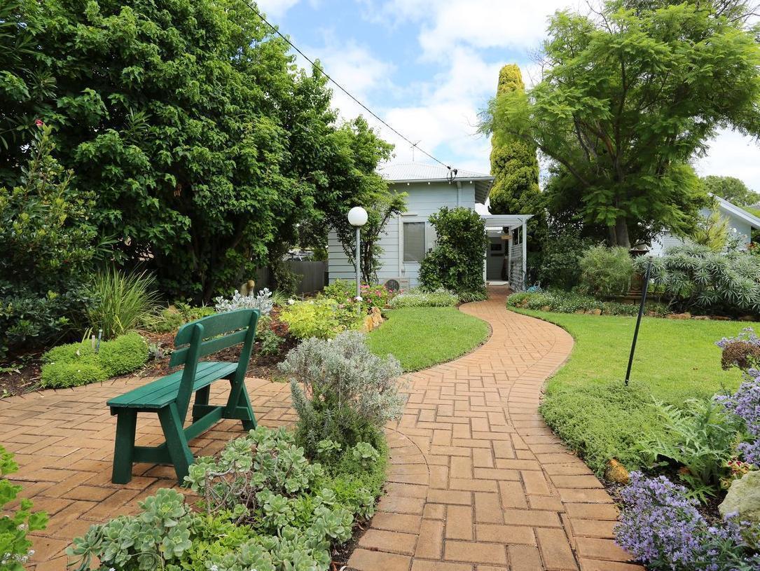 Jacaranda Guest House Busselton Ngoại thất bức ảnh