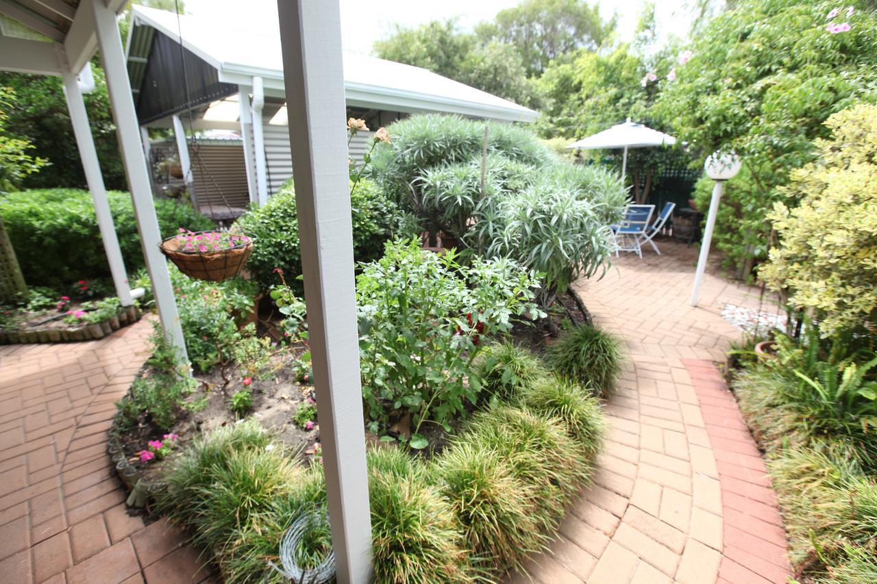 Jacaranda Guest House Busselton Ngoại thất bức ảnh